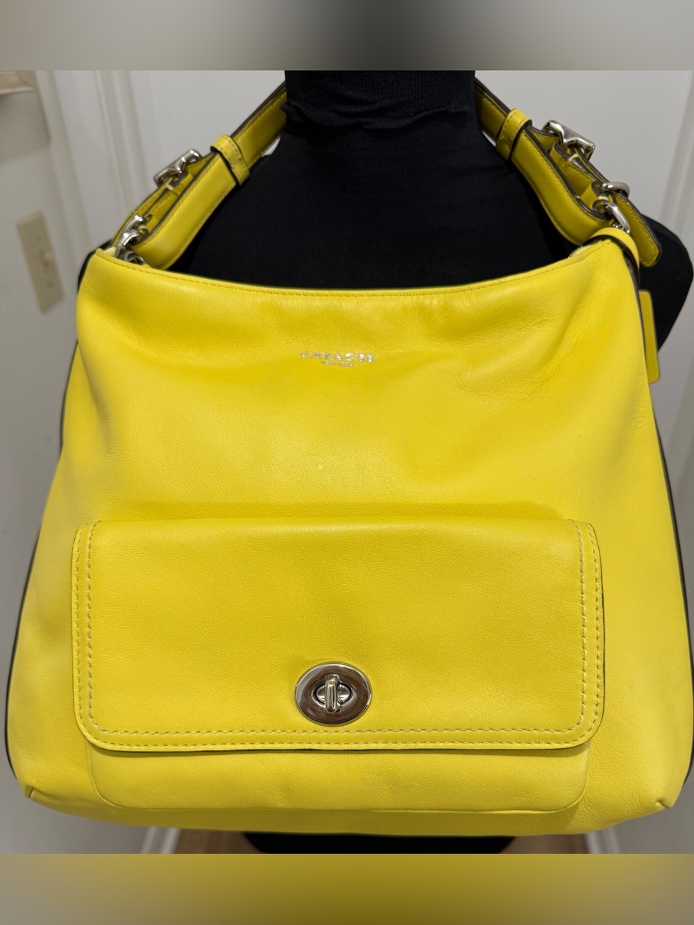 COACH Legacy Leather
Courtenay Hobo Shoulder bag, turnlock 22381 Yellow - Picture 8 of 15